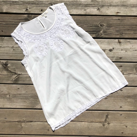 Summer Blouse - Picture 2 of 5